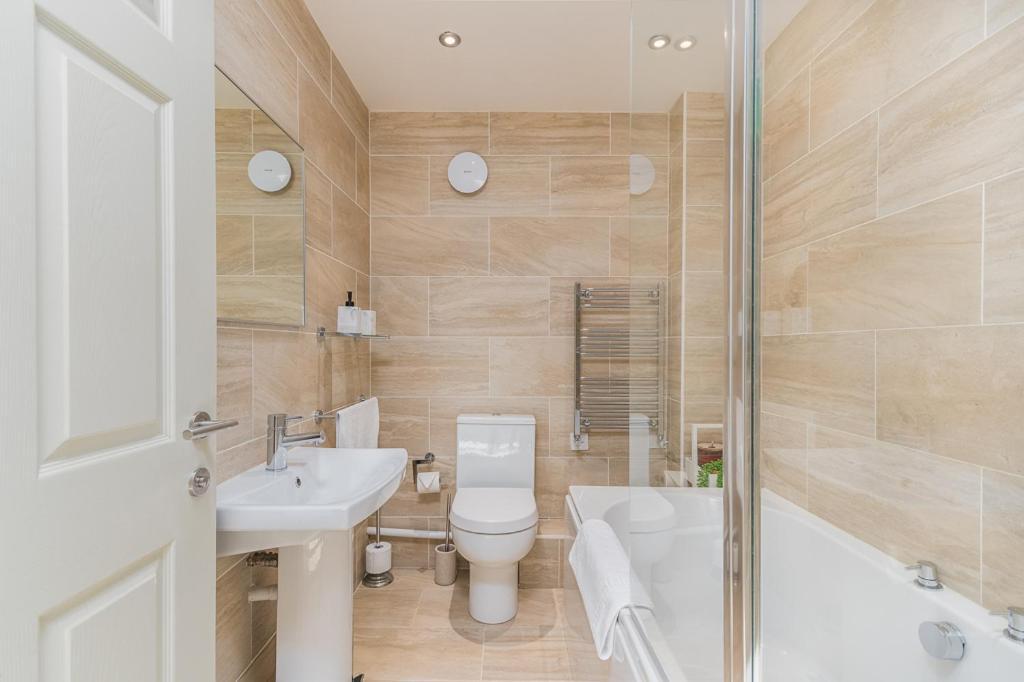 Castle Townhouse Kenilworth - Private Parking - 24 Hr Gym Access - Town Centre Daire Dış mekan fotoğraf