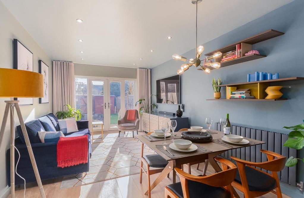Castle Townhouse Kenilworth - Private Parking - 24 Hr Gym Access - Town Centre Daire Dış mekan fotoğraf