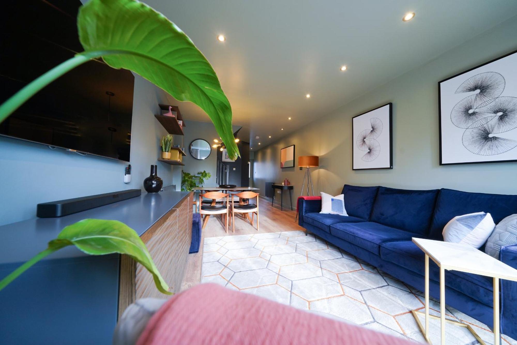 Castle Townhouse Kenilworth - Private Parking - 24 Hr Gym Access - Town Centre Daire Oda fotoğraf