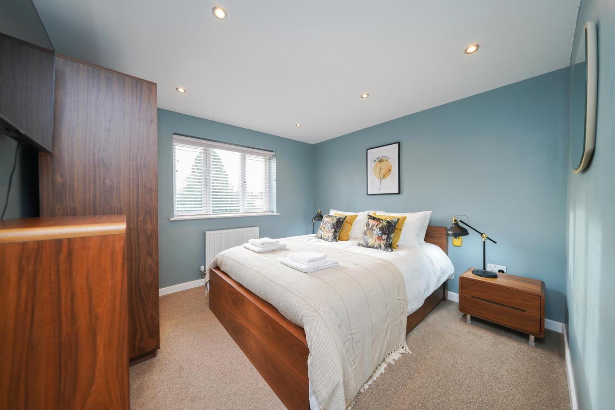 Castle Townhouse Kenilworth - Private Parking - 24 Hr Gym Access - Town Centre Daire Oda fotoğraf